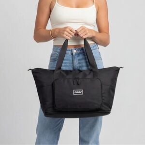 NWT Foldie Travel Bag Black 18”x14”x8” Flight Carry-On unisex